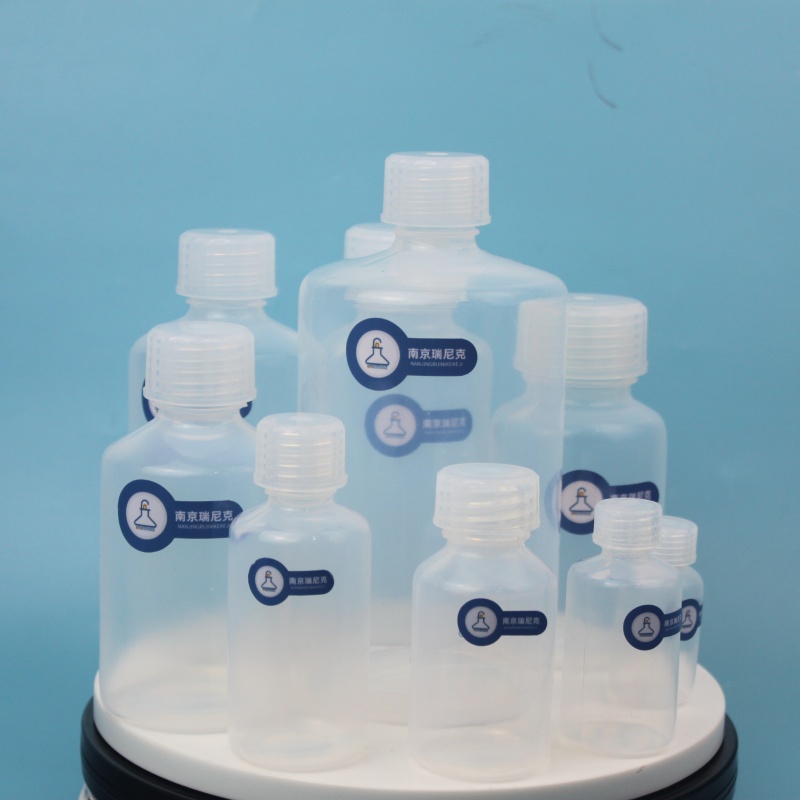 推出半導(dǎo)體級專用標準參考物質(zhì)容器——PFA試劑瓶